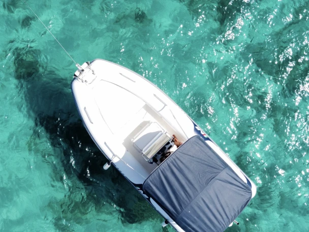 Alquiler de Lancha, con o sin patrón Quicksilver Porto San Paolo