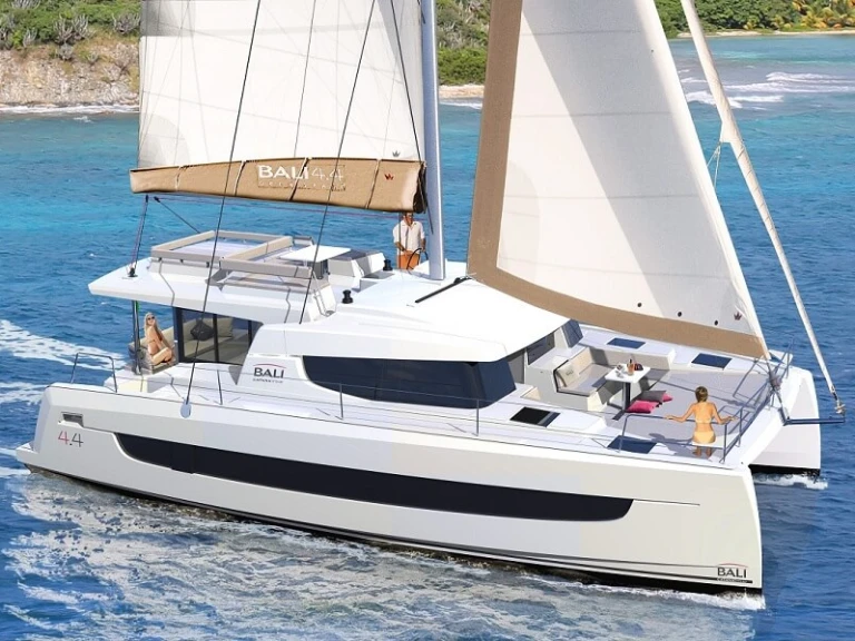 Alquiler de barcos Le Marin barato de BALI 4.4