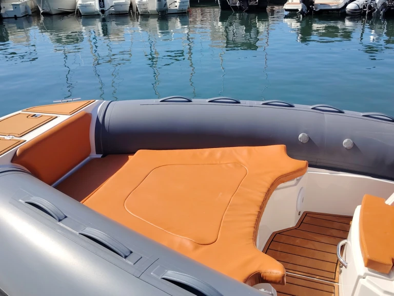 Alquiler Neumática en Francia - Tiger 750 TL