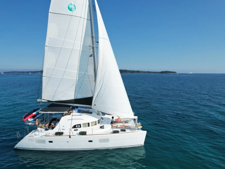Lagoon Lagoon 380 de alquiler a Cannes