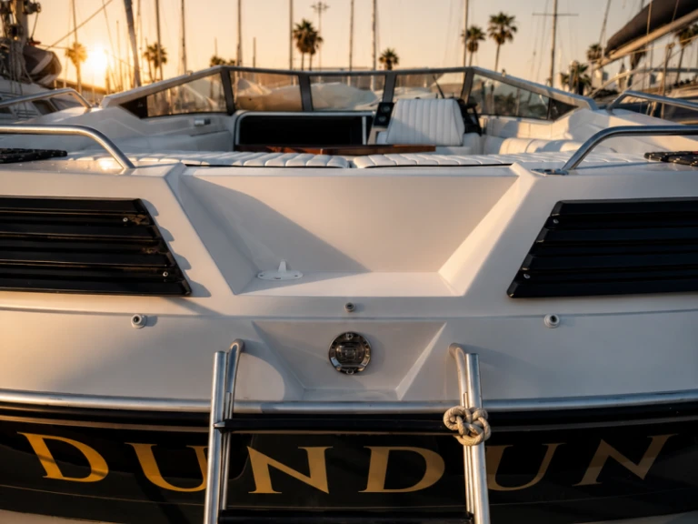 Alquiler de embarcaciones Sunseeker Monterey 27 enPort Olímpic de Barcelona en Samboat