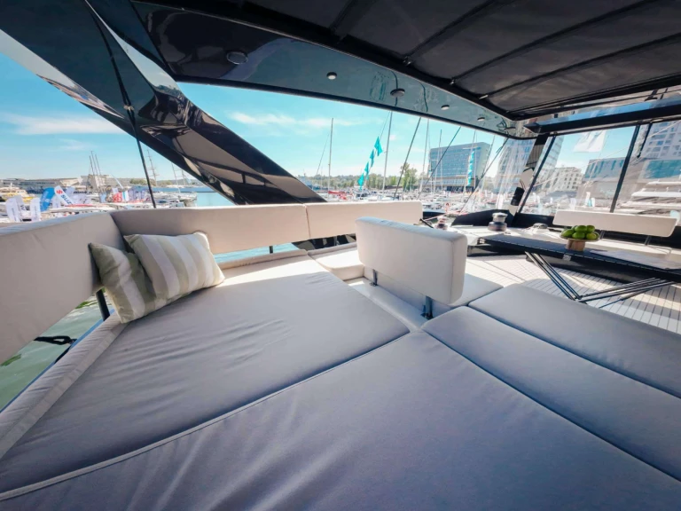 Yate de lujo para alquilar Olbia al mejor precio