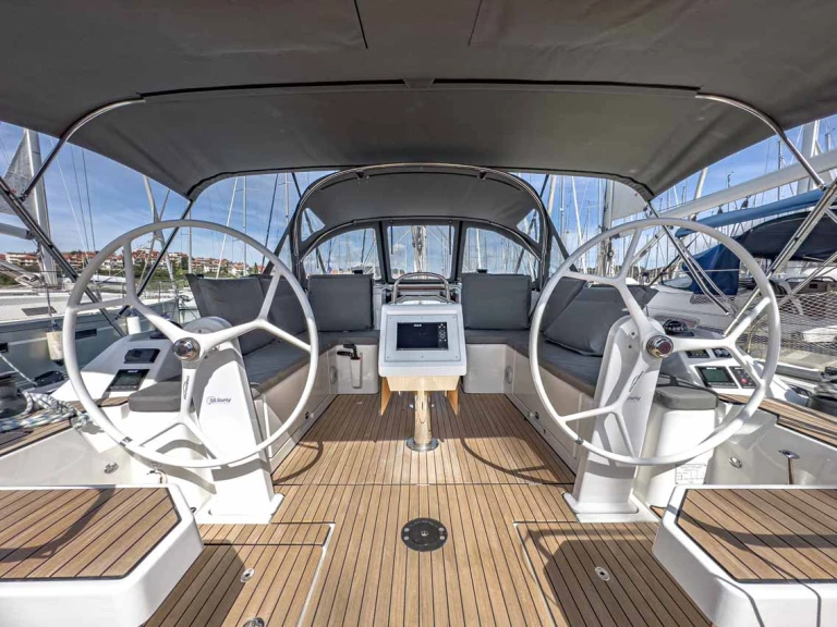 Alquiler de Bavaria Bavaria C42 en Trogir
