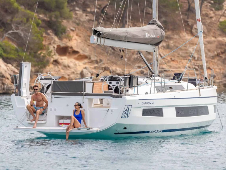 Velero para alquilar Trogir al mejor precio