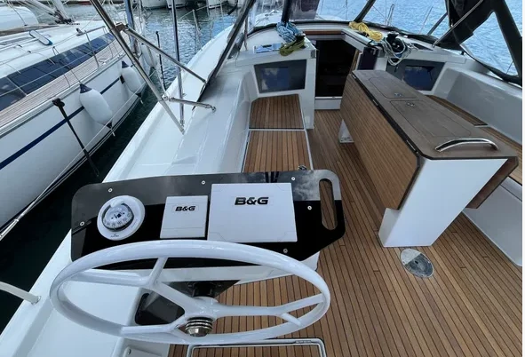 Velero para alquilar Palero al mejor precio