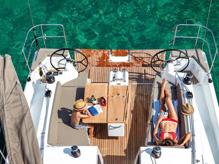 Velero para alquilar Marina deportiva de Menorca al mejor precio