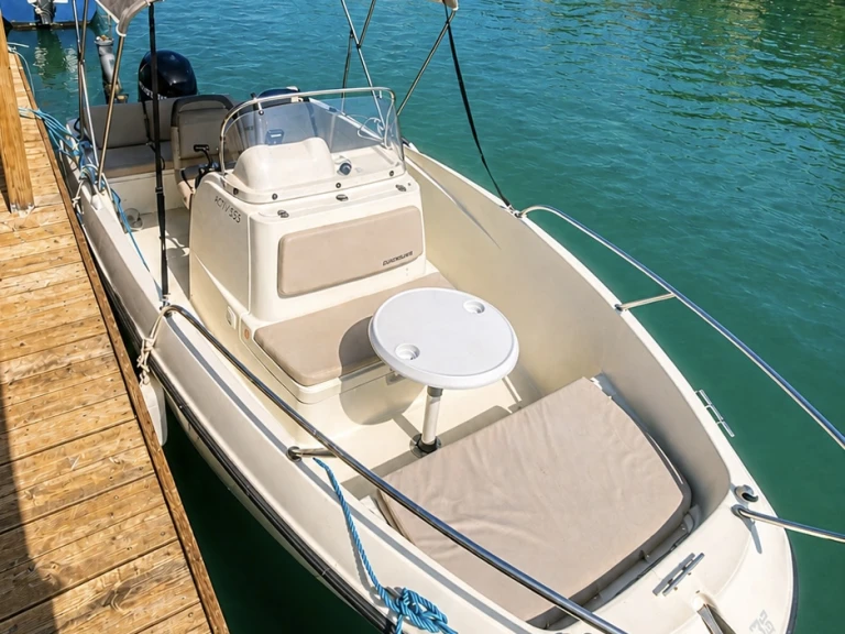 Alquiler Lancha en Port-Camargue - Quicksilver Activ 555 Open Edition Smart