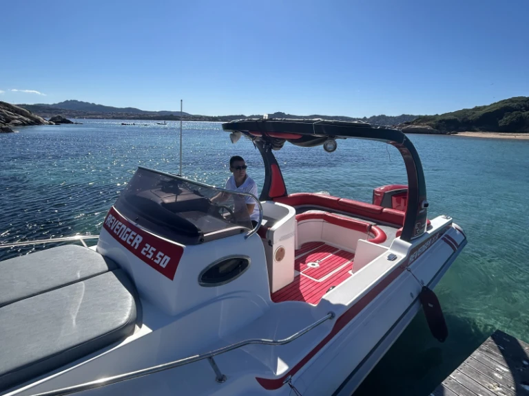 Alquiler Neumática en La Maddalena - Revenger Revenger 25.5
