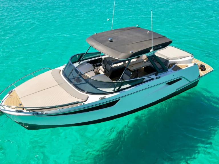 Alquiler de embarcaciones Alfamarine 28 enIbiza (Ciudad) en Samboat