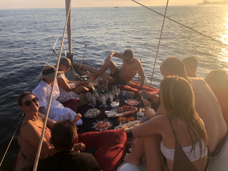 Velero para alquilar Saint-Cyr-sur-Mer al mejor precio