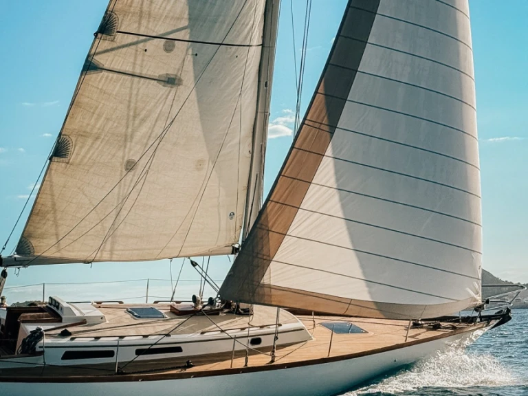 Voilier tradition 1970 Carter 43 de alquiler a Saint-Cyr-sur-Mer