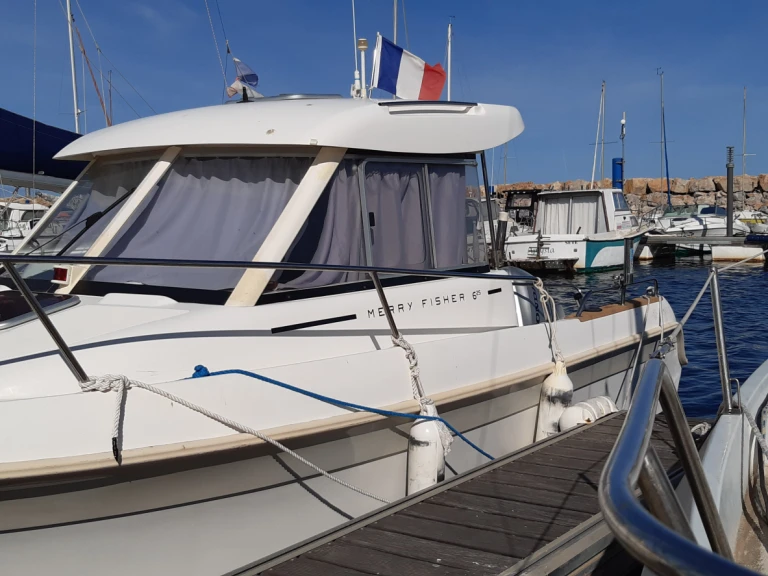 Alquiler de barcos Francia barato de Merry Fisher 650