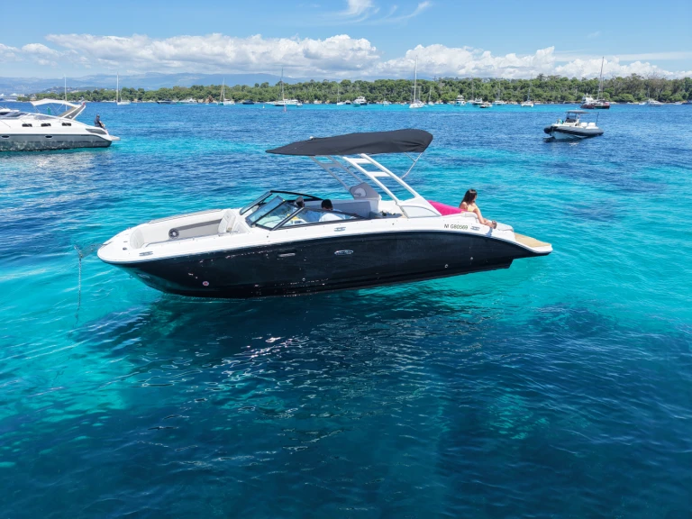 Alquiler Port La Napoule - Sea Ray SDX 27 E en SamBoat