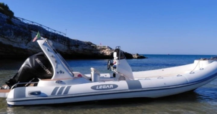 Legar Legar 6.70 de alquiler a Vieste