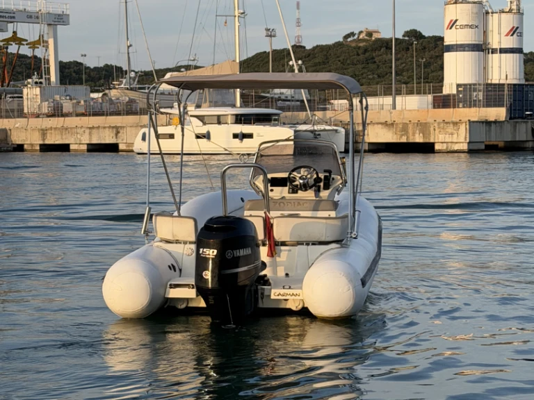 Alquiler Neumática en Marina deportiva de Menorca - Zodiac NZ= 600