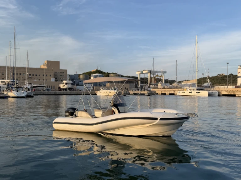 Alquiler de embarcaciones Zodiac NZ= 600 enMarina deportiva de Menorca en Samboat