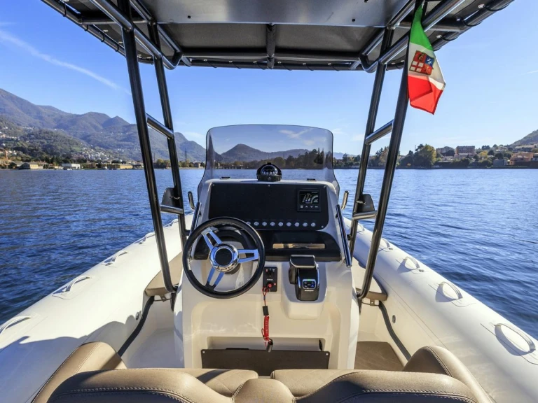 Alquiler de embarcaciones Bwa Bwa 29 Premium enPort of Cannigione en Samboat