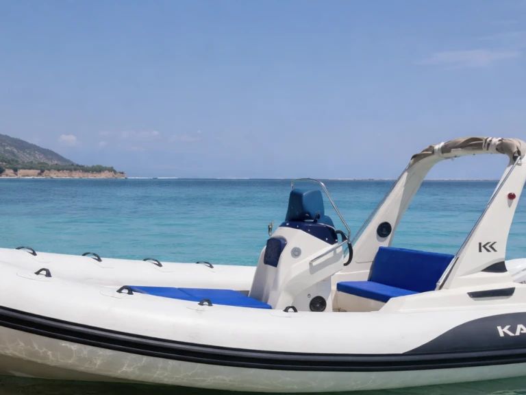 Alquiler de Kardis Kardis Fox 570 en Marina di Portisco