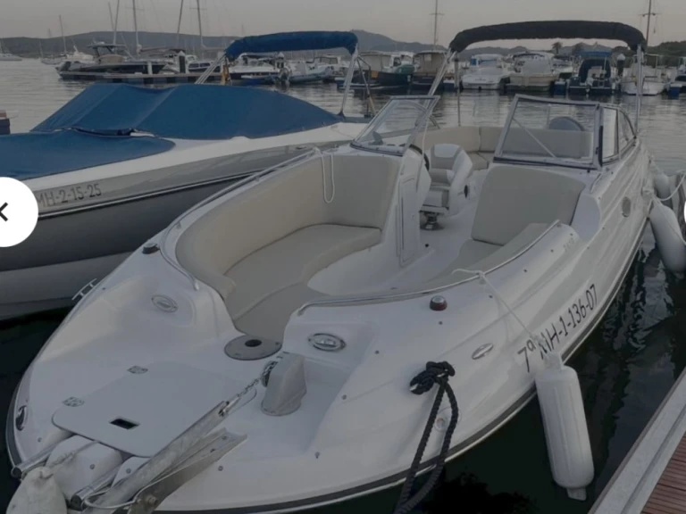 Alquiler de embarcaciones Starcraft LIMITED 2410 OB enFornells en Samboat