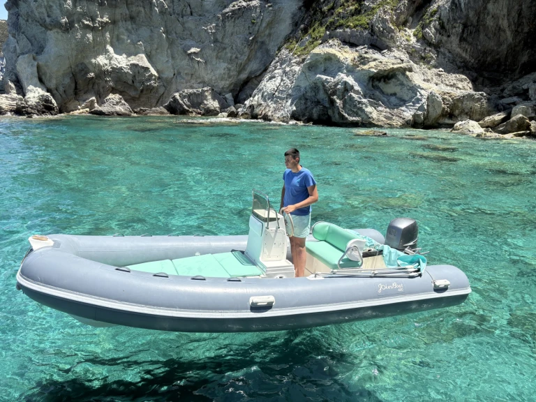 Alquiler Neumática Joker Boat con o sin  título de navegación