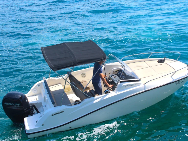 Quicksilver Quicksilver 605 Sundeck de alquiler a Cannes