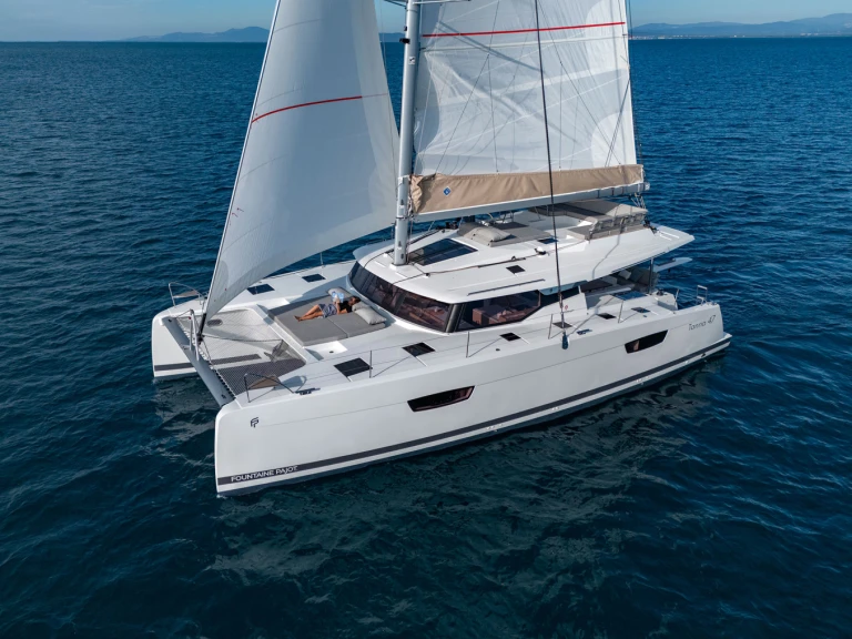 Catamarán para alquilar Castellammare di Stabia al mejor precio