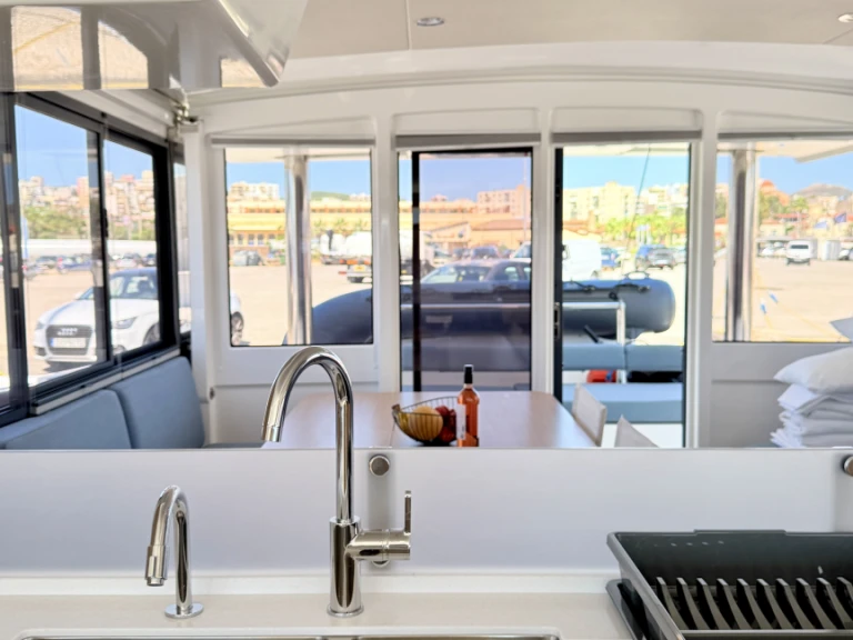 Alquiler Catamarán en Lávrio - Bali Bali 4.8 (4 cab +1)