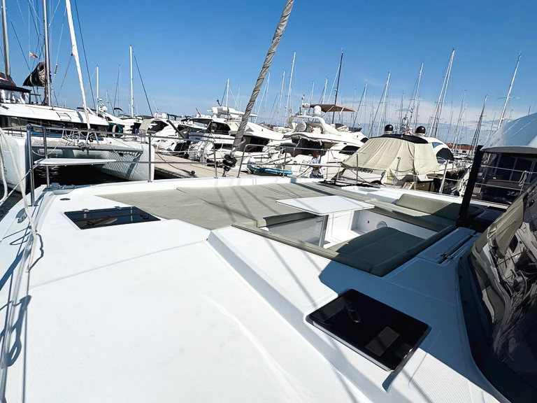 Catamarán para alquilar Pirovac al mejor precio