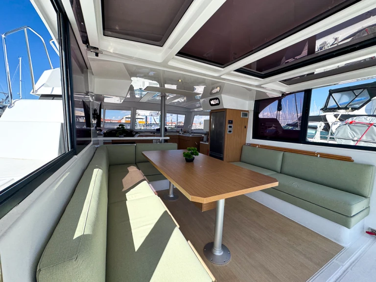 Alquiler de barcos Pirovac barato de Bali Catspace Voile