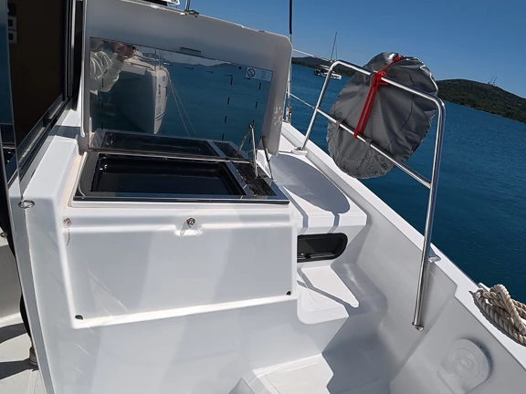 Alquiler de barcos Pirovac barato de Bali Catspace Voile