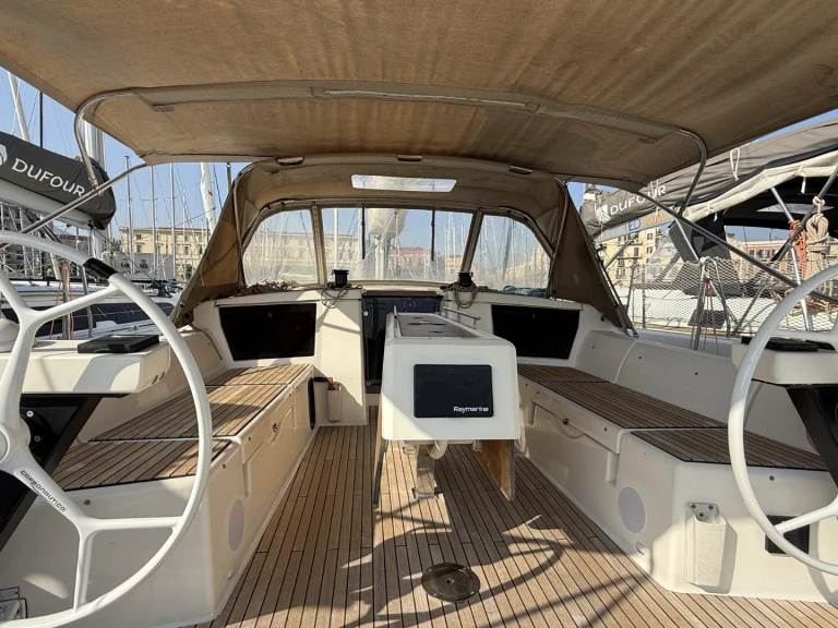 Alquiler de Dufour Dufour 430 Grand Large en Procida