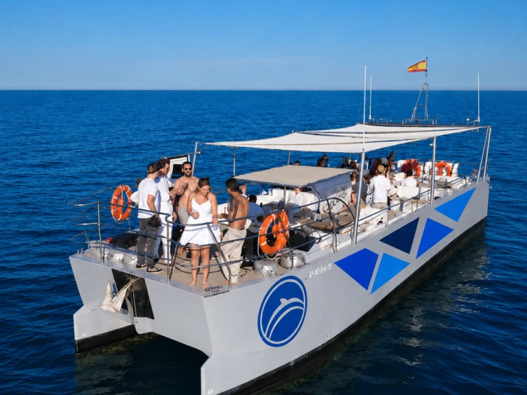 Alquiler Catamarán Serenity con o sin  título de navegación
