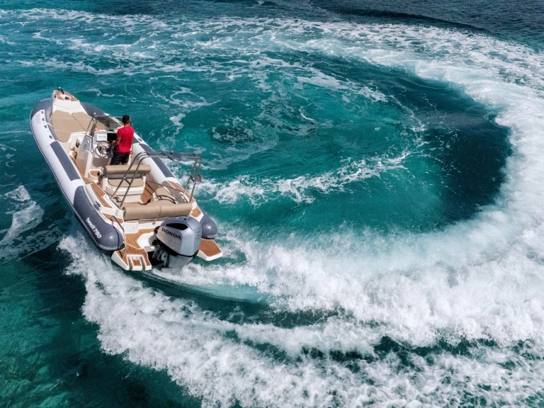 Alquiler de barcos Hvar barato de 790 Pro Dynamic