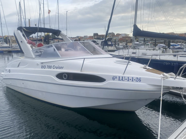 Alquiler de Rio Rio 700 Cruiser en A Pobra do Caramiñal