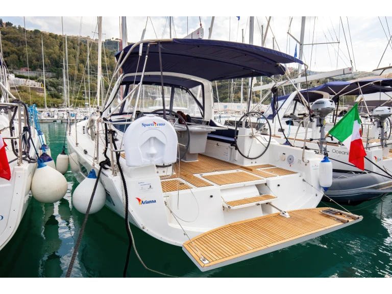 Bénéteau Oceanis 41.1 de alquiler a Capo d'Orlando