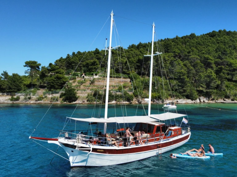Alquiler Jesenice - Ston 45 en SamBoat