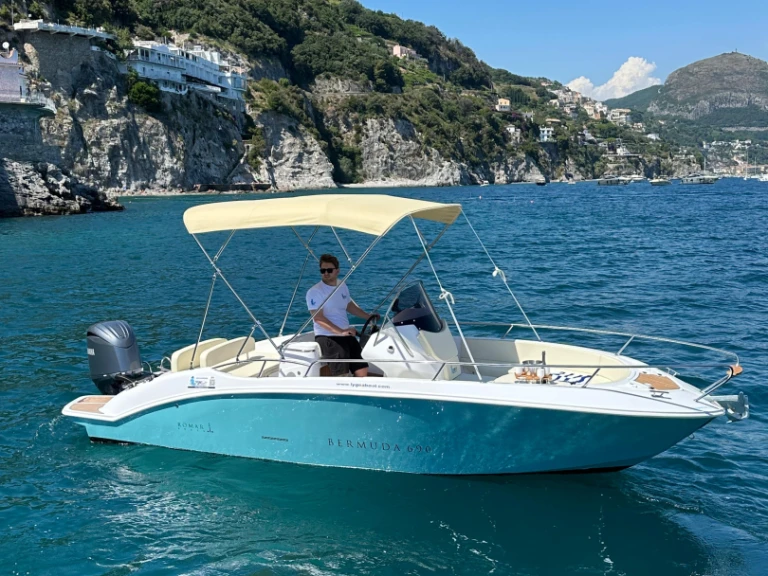 Alquiler de Romar Bermuda 690 en Vietri sul Mare