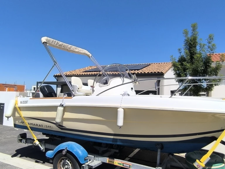 Alquiler de Jeanneau Cap Camarat 545 Style en Vias