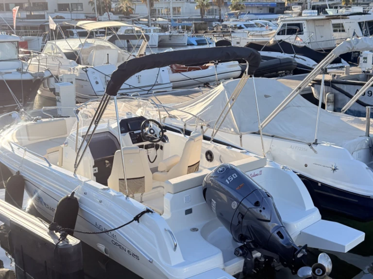 Alquiler de embarcaciones Pacific Craft Pacific Craft 625 Open Trendy enAjaccio en Samboat