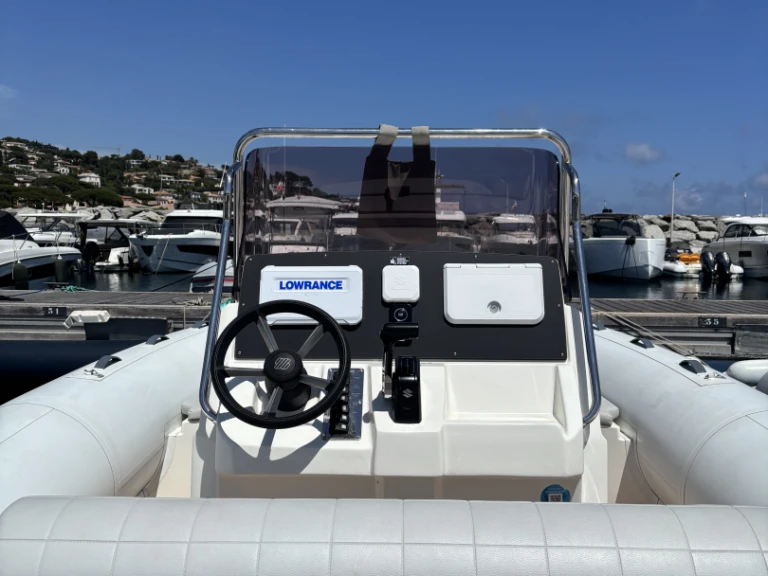 Alquiler Les Issambres - Marlin Boat 790 Pro Dynamic en SamBoat