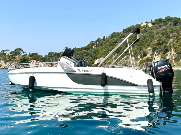Alquiler de embarcaciones Bénéteau Flyer 6 SUNdeck enLa Seyne-sur-Mer en Samboat
