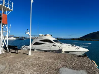 Sealine Sealine F 34 de alquiler a Pefkochóri