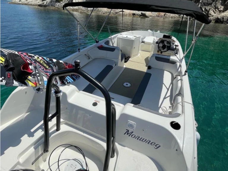 Alquiler de Lancha, con o sin patrón Bayliner Hyères