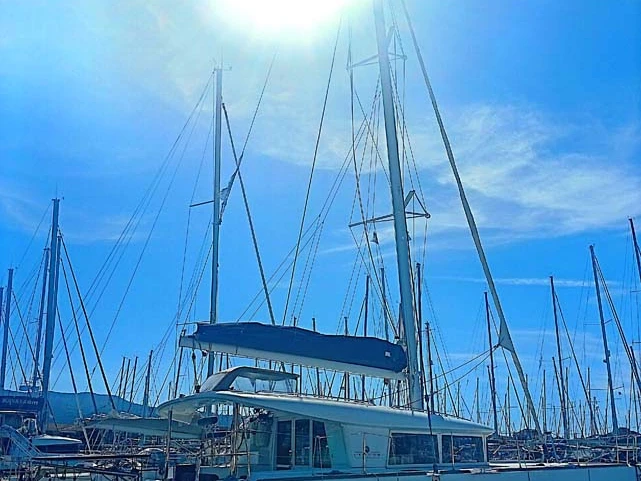 Alquiler Catamarán Lagoon con o sin  título de navegación