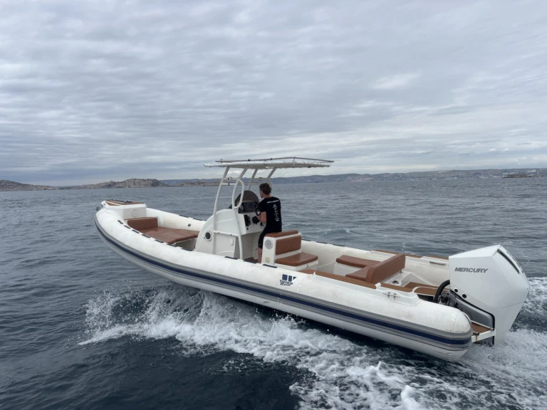 Alquiler de embarcaciones Tiger Marine 850 Open enMarsella en Samboat