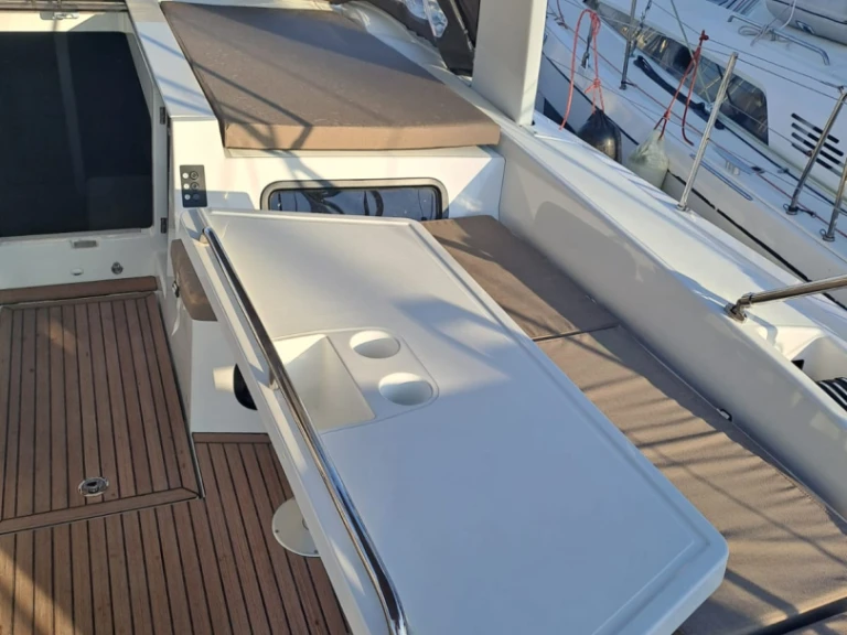 Alquiler de embarcaciones Bénéteau Oceanis 52 - 6 cab. enÁlimos en Samboat