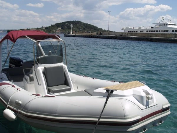 Alquiler de barcos Preko barato de 6.5