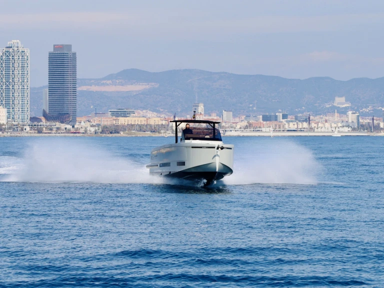 Alquiler de Lancha, con o sin patrón DE ANTONIO Yachts Palma de Mallorca