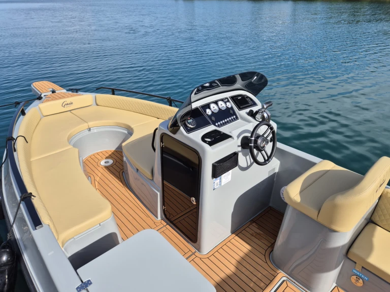 Alquiler de Gaia LIMITED EDITION en Poreč