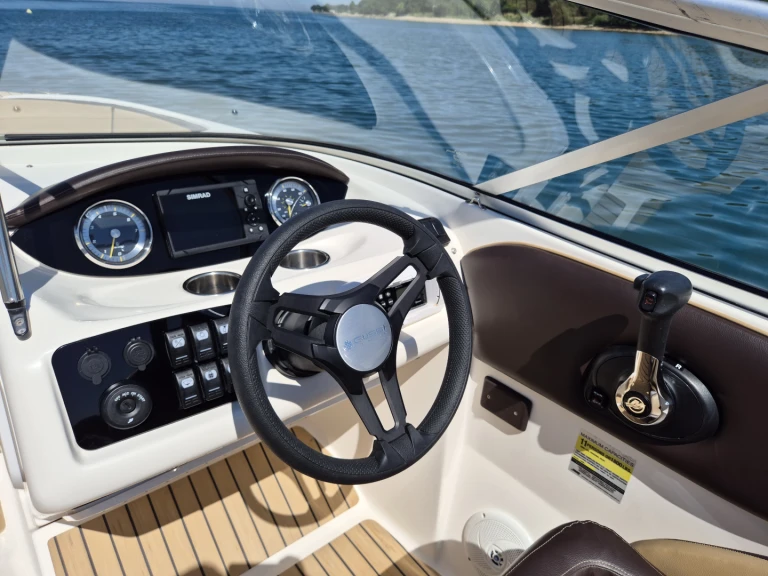 Alquiler de Bayliner Bayliner 249 SD en Poreč